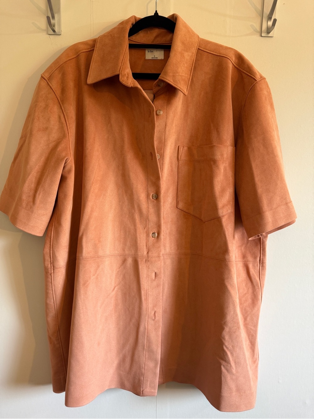 Aritzia Wilfred Le Fou Funk Faux Suede Oversized Shirt Peach Size S
